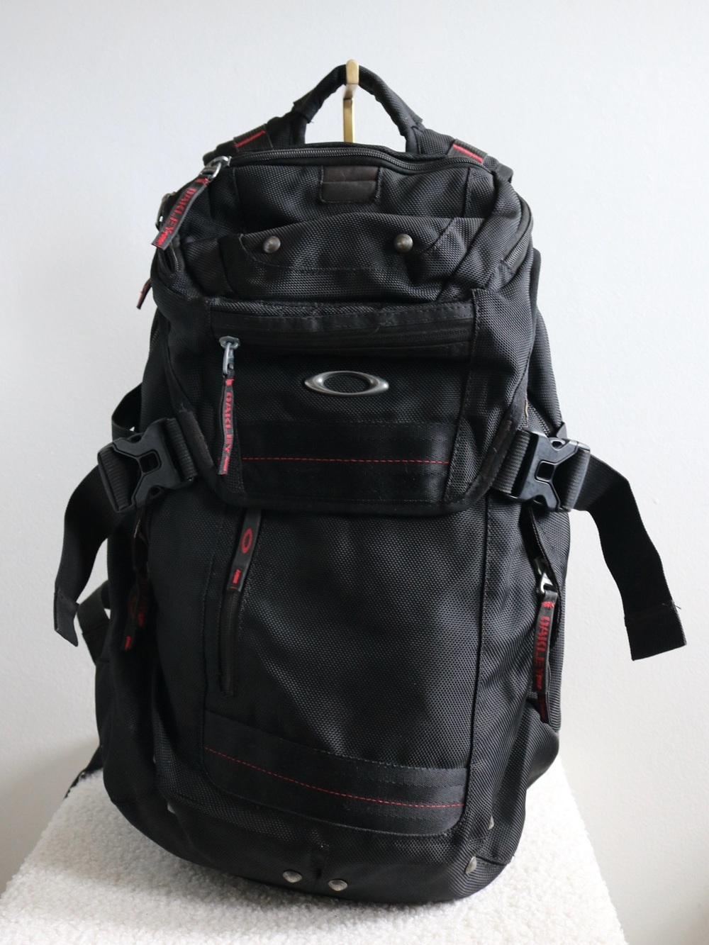 Vintage Oakley Backpack Black Red Silver